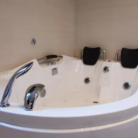 Square 6 * Belgrade