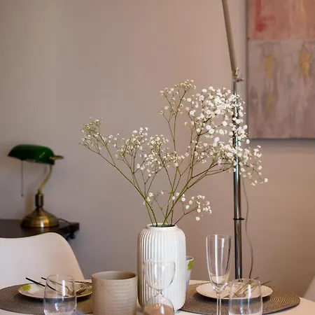 Square 6 * Belgrade